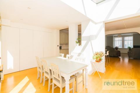 79 Bertram Road, London, NW4 3PR