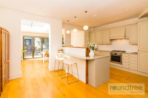 79 Bertram Road, London, NW4 3PR