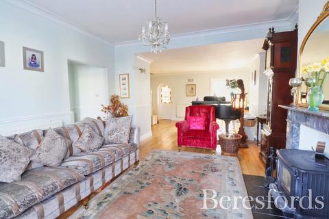 52 Princes Road, Romford, RM1 2SP