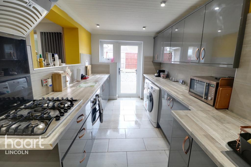 Londesborough Way, Metheringham 4 bed detached bungalow £250,000