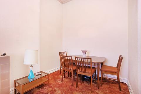 3/5 Abercorn Road, Edinburgh, EH8 7DD
