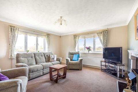 1 Knowles Drive, Colyton, EX24 6PJ