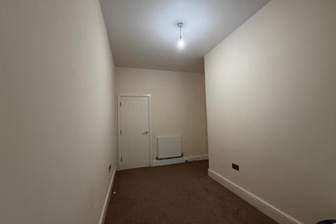 undefined, Flat 4, 6-7 Ednam Road, Dudley, DY1 1HL