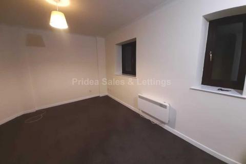 Studio to rent, Galliard Court, Northampton