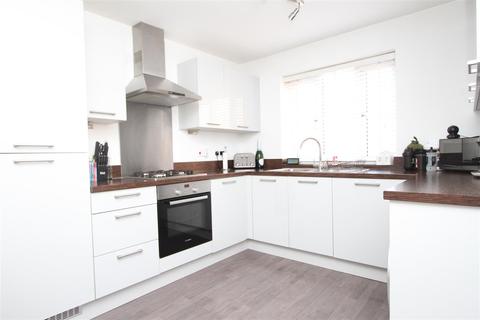 10 Popular Road, Great Blakenham, Ipswich, IP6 0GN