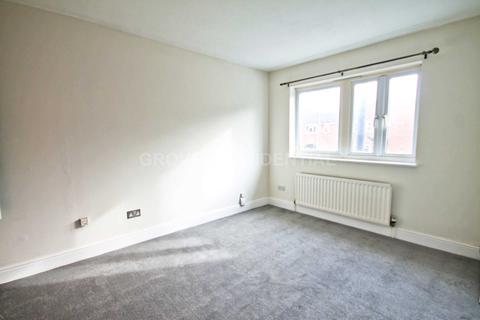39 Willow Road, New Malden, KT3 3RR