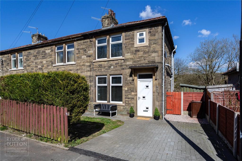 Holland Avenue, Rawtenstall, Rossendale, BB4 3 bed semidetached house