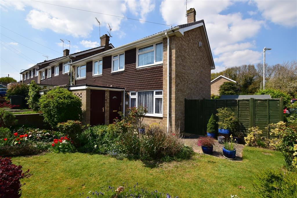 Quantock Drive, Ashford, Kent 3 bed end of terrace house £240,000
