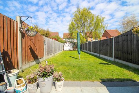 14 Long Grove, Harold Wood, Romford, RM3 0WN