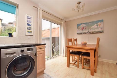 24 Abinger Drive, Redhill, RH1 6SY