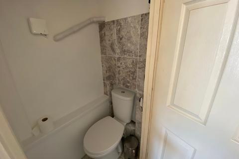 74 Howard Street, Tonypandy, CF40 2BP