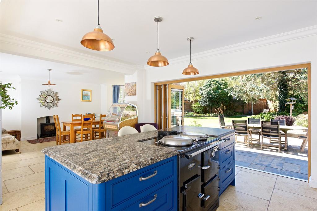 Kitchen/Breakfast Rm