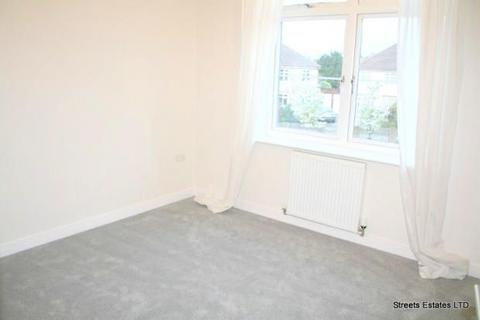 2 bedroom apartment to rent, Pickford Road, Bexleyheath