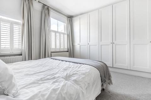 18 Adelaide Road, Teddington, TW11 0AY