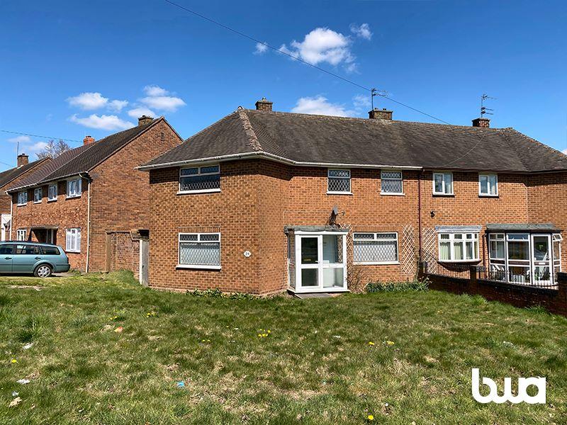 Underhill Lane, Wolverhampton, WV10 8NS 3 bed semidetached house £50,000