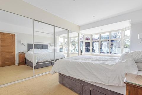 14 Cavendish Way, West Wickham, BR4 0LG
