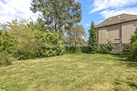 14 Cavendish Way, West Wickham, BR4 0LG