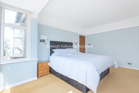 14 Cavendish Way, West Wickham, BR4 0LG
