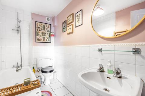 Flat 7, 47 - 55 Knowles Hill Crescent, London, SE13 6DT