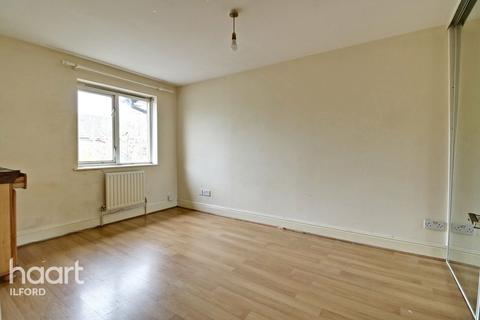 34 Wisteria Close, Ilford, IG1 2BH
