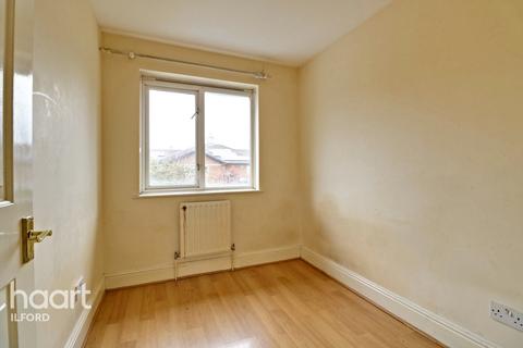 34 Wisteria Close, Ilford, IG1 2BH