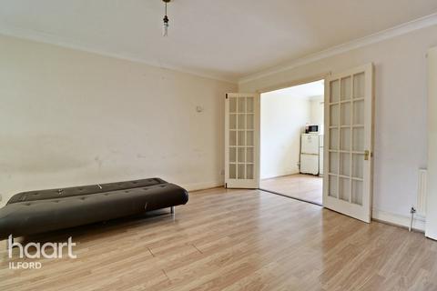 34 Wisteria Close, Ilford, IG1 2BH