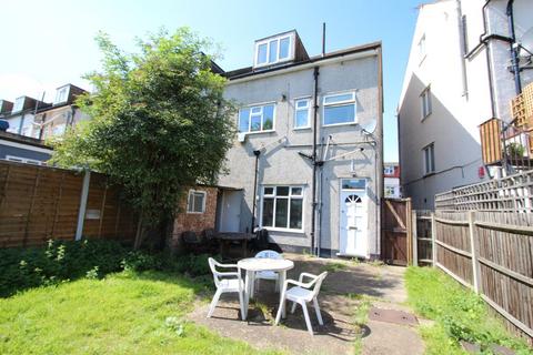 4 bedroom maisonette to rent, Camellia Lane, Surbiton KT5