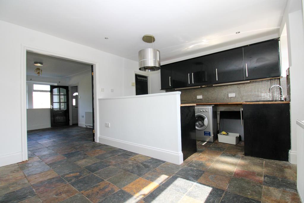 Windmill Fold, Yeadon, Leeds, LS19 7TG 3 bed terraced house £210,000