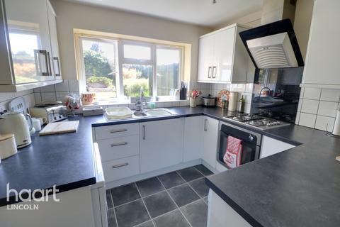 35 Chiltern Road, Lincoln, LN5 8SB