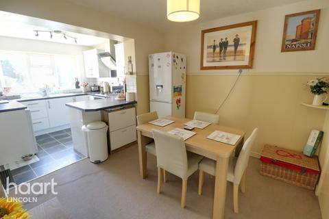 35 Chiltern Road, Lincoln, LN5 8SB