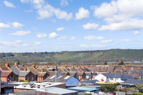 41 Ashley Avenue, Folkestone, CT19 4PS