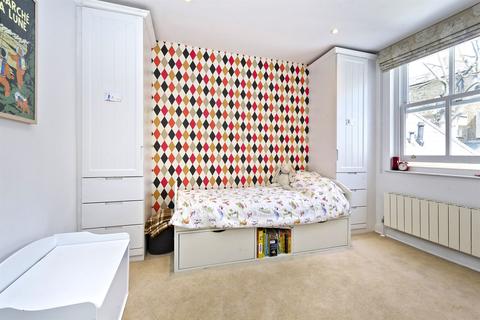 10 Blithfield Street, London, W8 6RH