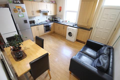 6 bedroom house share to rent - KNOWLE ROAD, BURLEY, LEEDS, LS4 2PJ