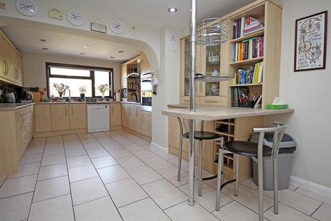 43 Fellowes Way, Stevenage, SG2 8BS