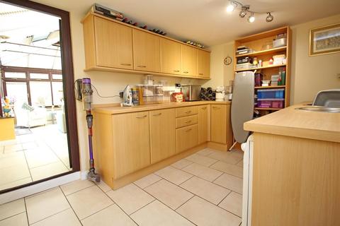 43 Fellowes Way, Stevenage, SG2 8BS
