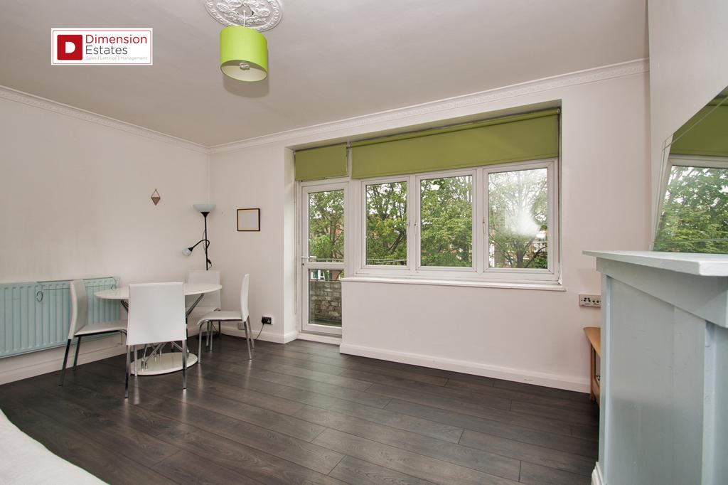 Londesborough Road, Stoke Newington, Hackney, London, N16 3 bed flat