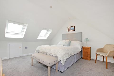 3 Westwick Grove, Sheffield, S8 7DP