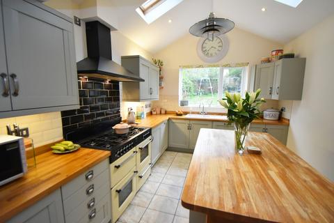 35 Coniston Avenue, Solihull, B92 7NS