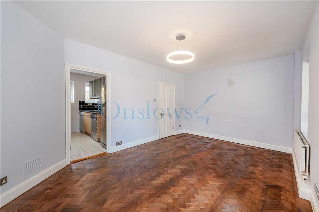 Chelsea Manor Court, Flood Walk, London 3 bed duplex - £2,925 pcm (£675 pw)