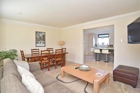 Deer Springs Cottage Harrogate Road, Wetherby, LS22 4AN