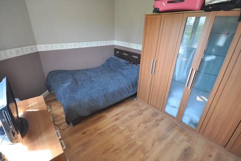 12 Darlington Grove, Moorends, Doncaster, DN8 4TP