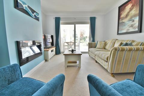 70 Hall Road, Rolleston On Dove, Burton-on-trent, DE13 9BY