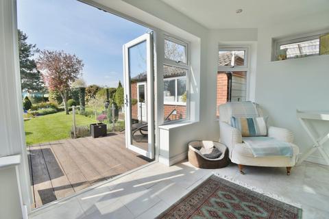 70 Hall Road, Rolleston On Dove, Burton-on-trent, DE13 9BY
