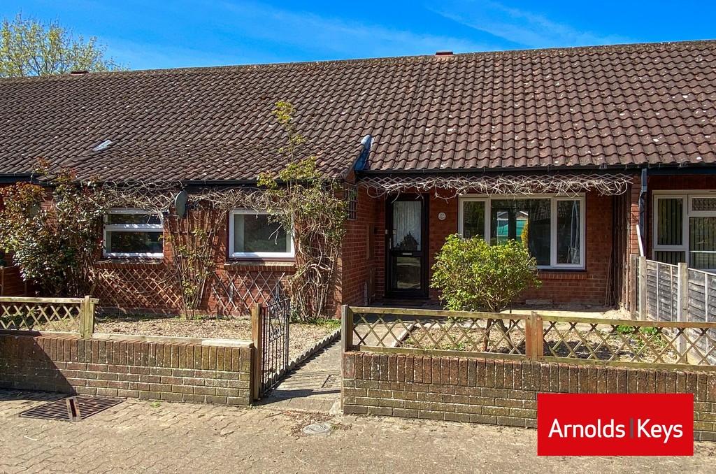 Newton St Faith, Norfolk NR10 2 bed terraced bungalow £185,000