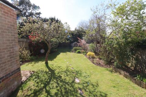 63 Elmdene Road, Kenilworth, CV8 2BW