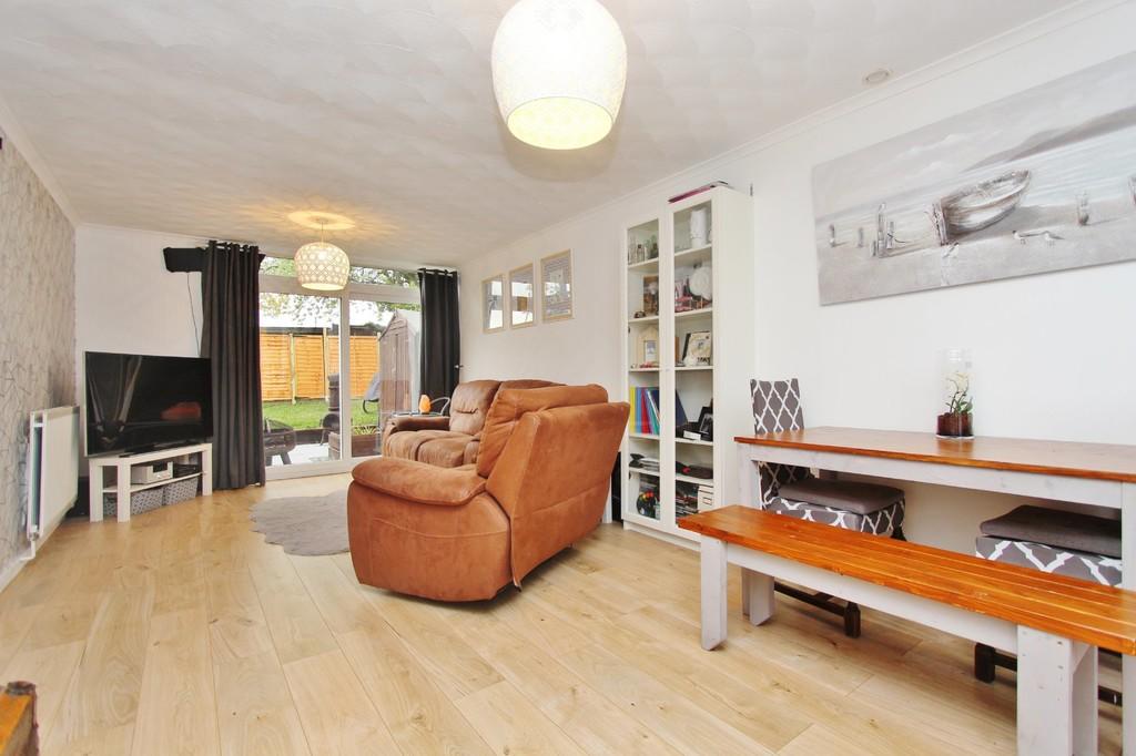 Dryden Road, Tamworth 3 bed end of terrace house £159,950