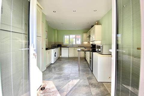 1 Chapel Close, Chew Stoke, Bristol, BS40 8XX