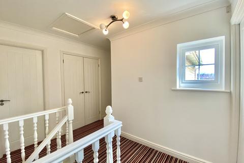 1 Chapel Close, Chew Stoke, Bristol, BS40 8XX