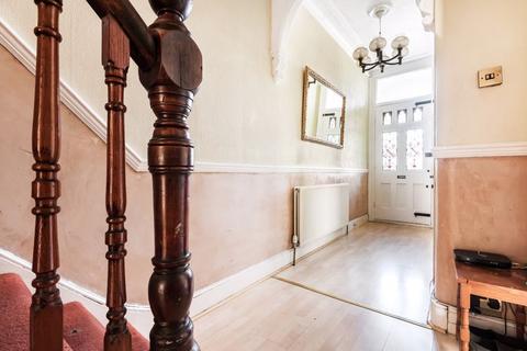 148 Whytecliffe Road North, Purley, CR8 2AS