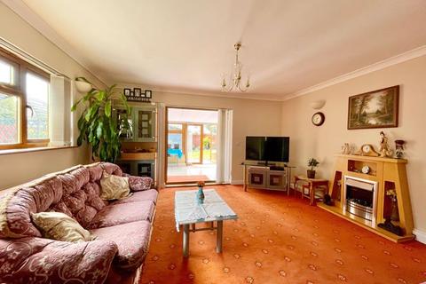 8 Lodge Lane, Bexley, DA5 1DL